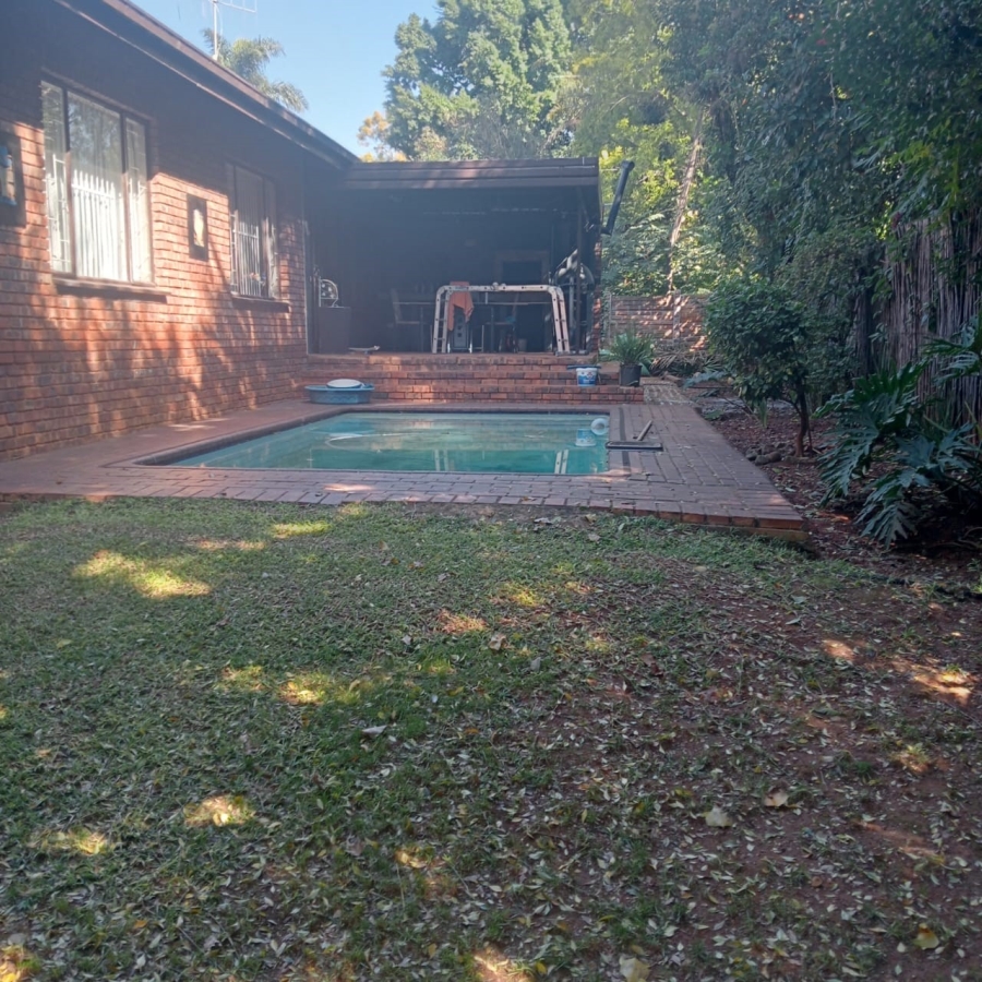3 Bedroom Property for Sale in Garsfontein Gauteng