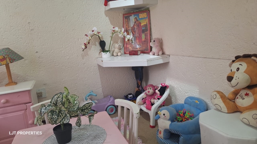 2 Bedroom Property for Sale in Bedfordview Gauteng