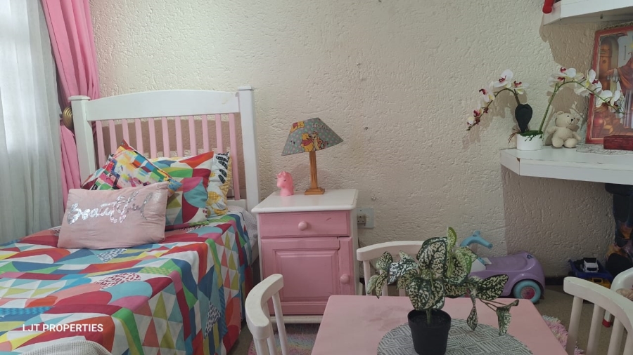 2 Bedroom Property for Sale in Bedfordview Gauteng