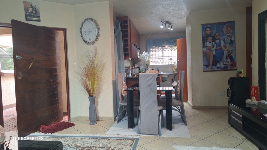 2 Bedroom Property for Sale in Bedfordview Gauteng