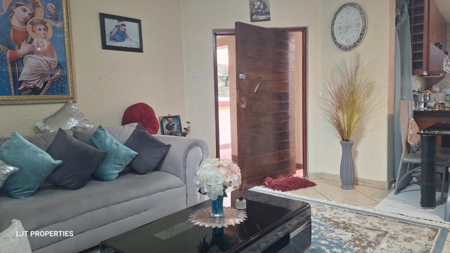 2 Bedroom Property for Sale in Bedfordview Gauteng