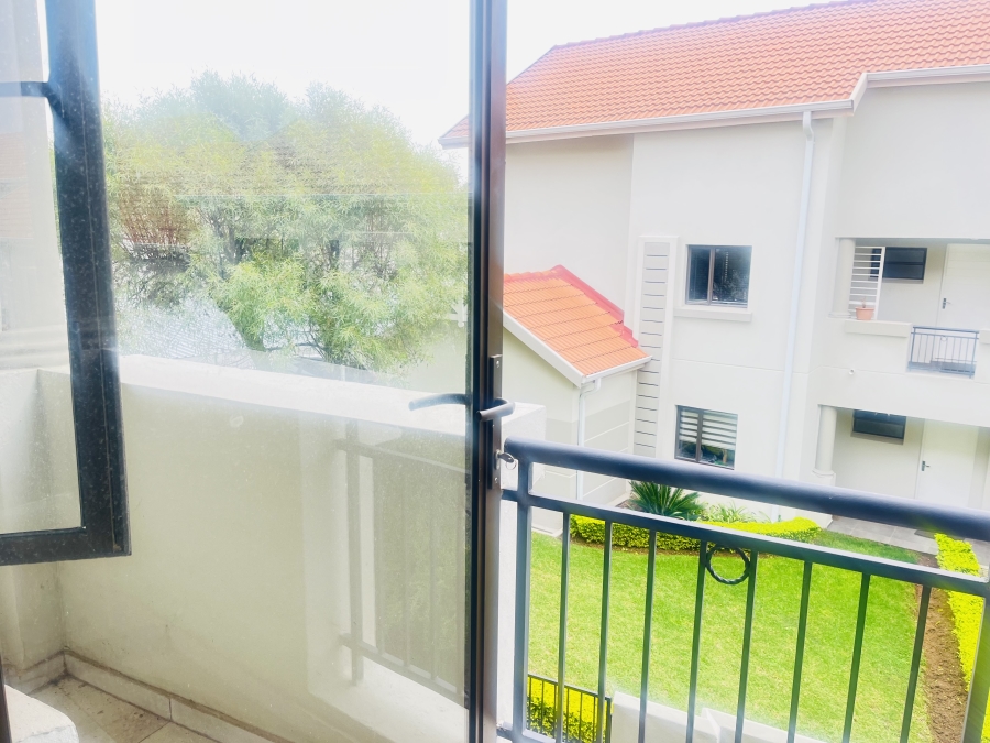To Let 1 Bedroom Property for Rent in Broadacres Gauteng