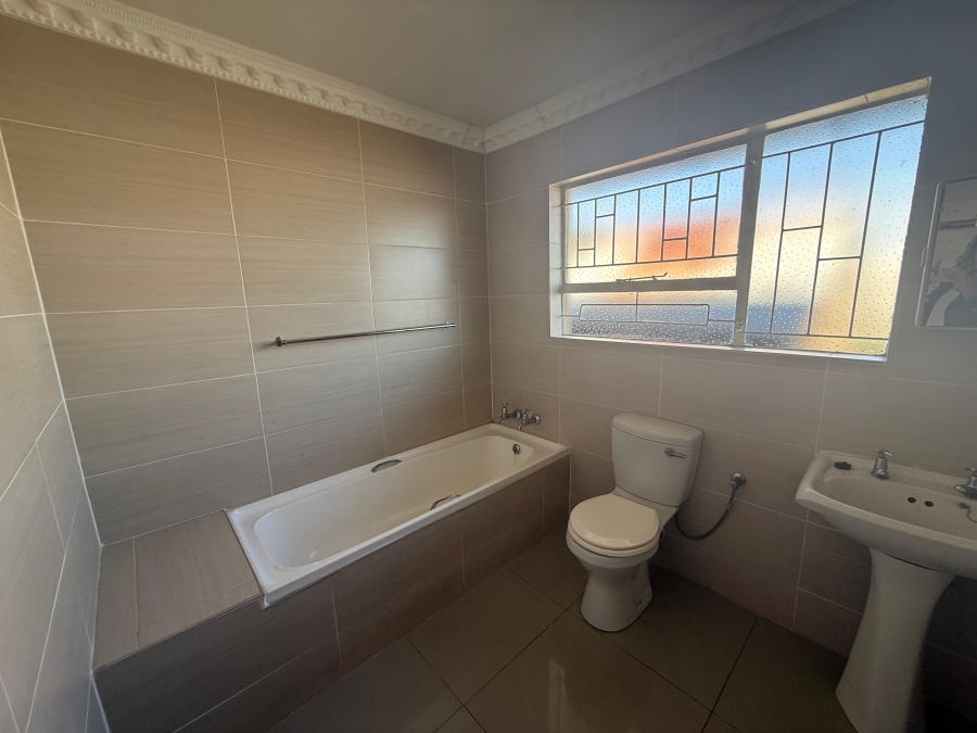 To Let 3 Bedroom Property for Rent in Witpoortjie Gauteng