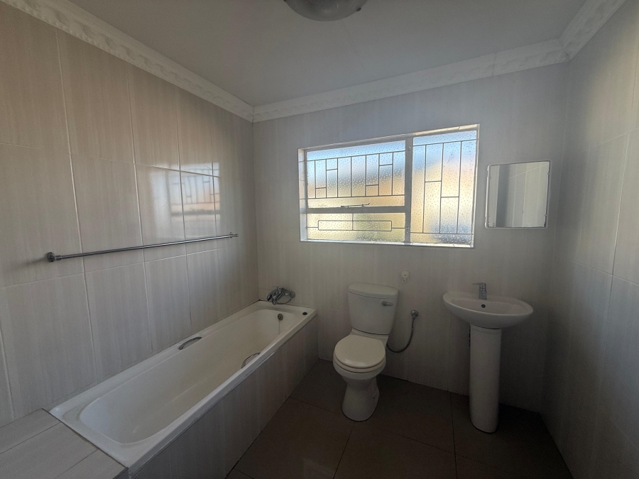 To Let 3 Bedroom Property for Rent in Witpoortjie Gauteng