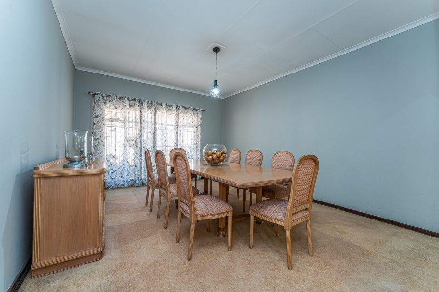 3 Bedroom Property for Sale in Zwartkop Gauteng