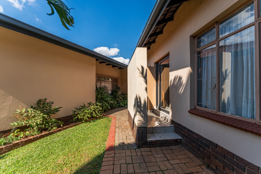 3 Bedroom Property for Sale in Zwartkop Gauteng