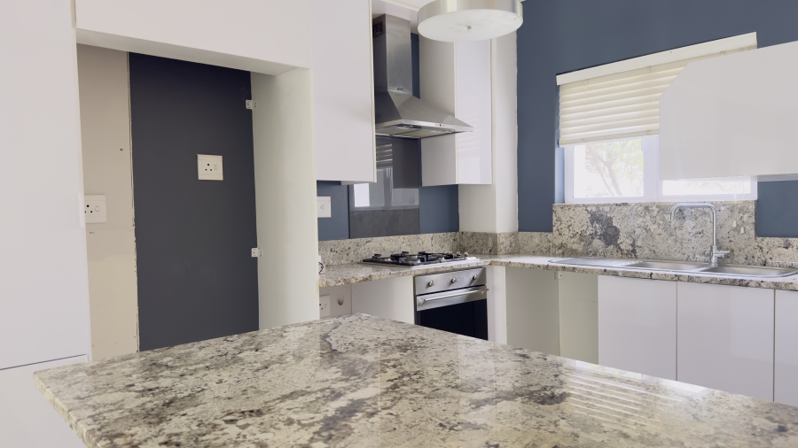 To Let 2 Bedroom Property for Rent in Bryanston Gauteng