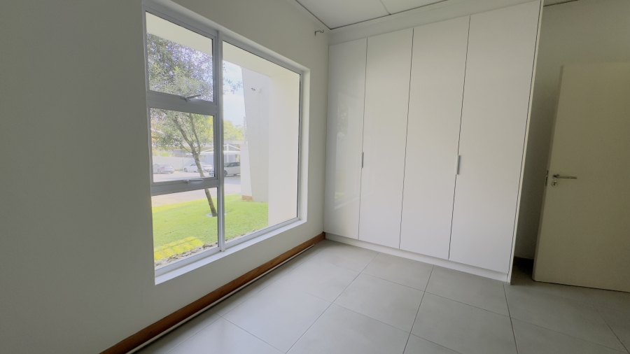 To Let 2 Bedroom Property for Rent in Bryanston Gauteng