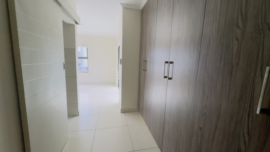 To Let 4 Bedroom Property for Rent in Bryanston East Gauteng