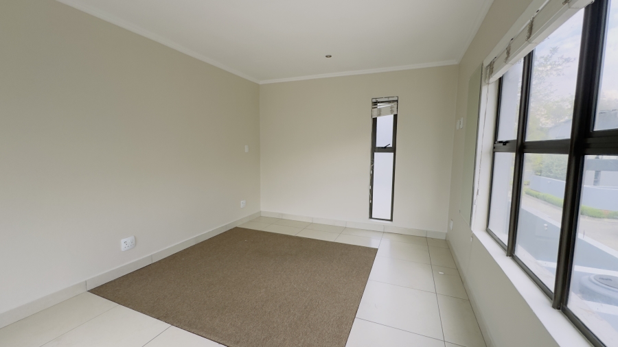 To Let 4 Bedroom Property for Rent in Bryanston East Gauteng