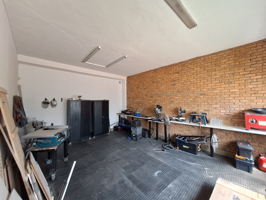 To Let Commercial Property for Rent in Lanseria Gauteng