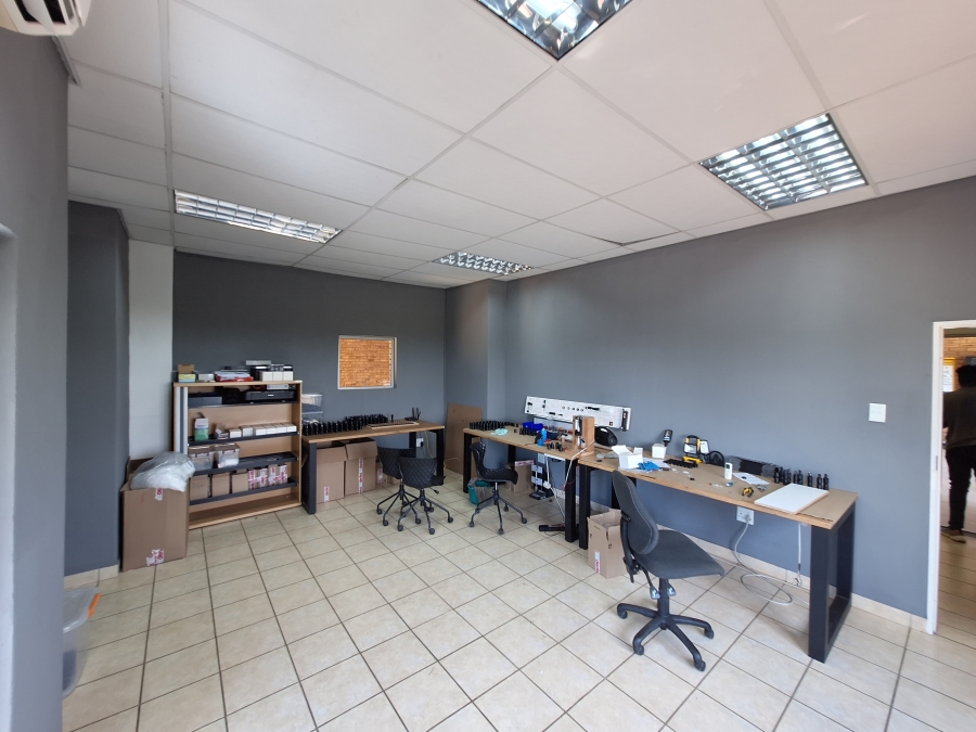 To Let Commercial Property for Rent in Lanseria Gauteng