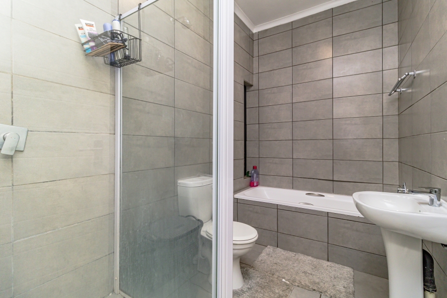 2 Bedroom Property for Sale in Pomona Gauteng