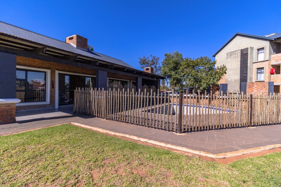 2 Bedroom Property for Sale in Pomona Gauteng