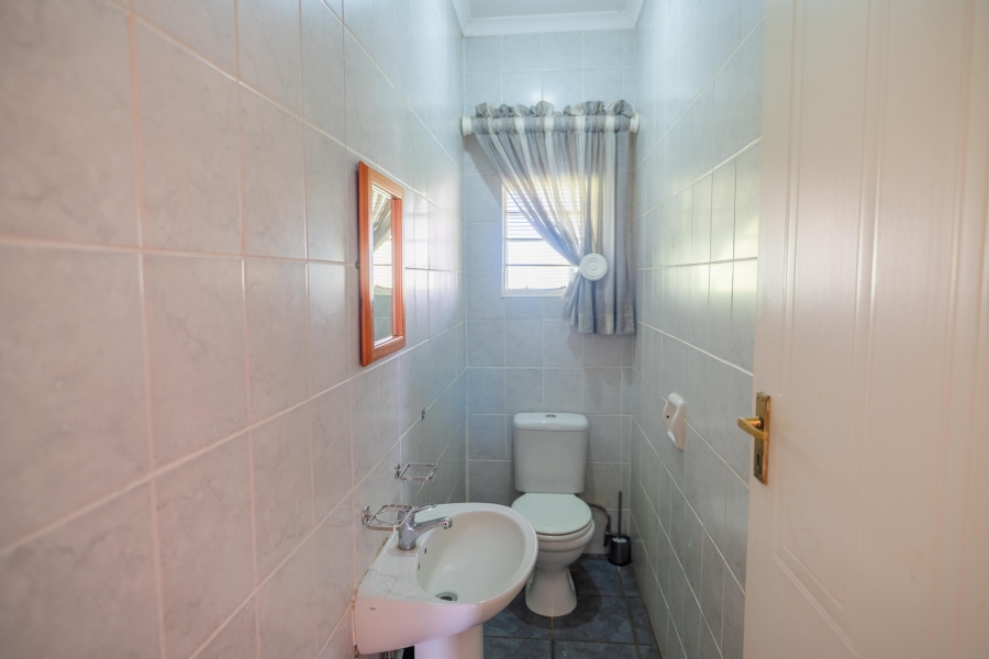 24 Bedroom Property for Sale in Golf View Gauteng