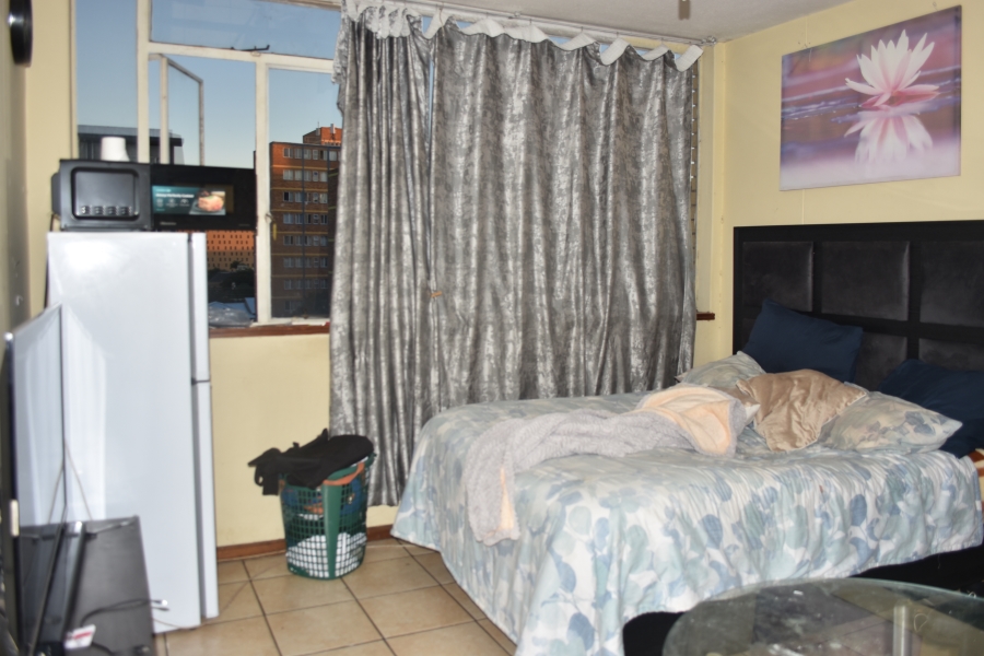2 Bedroom Property for Sale in Pretoria Central Gauteng