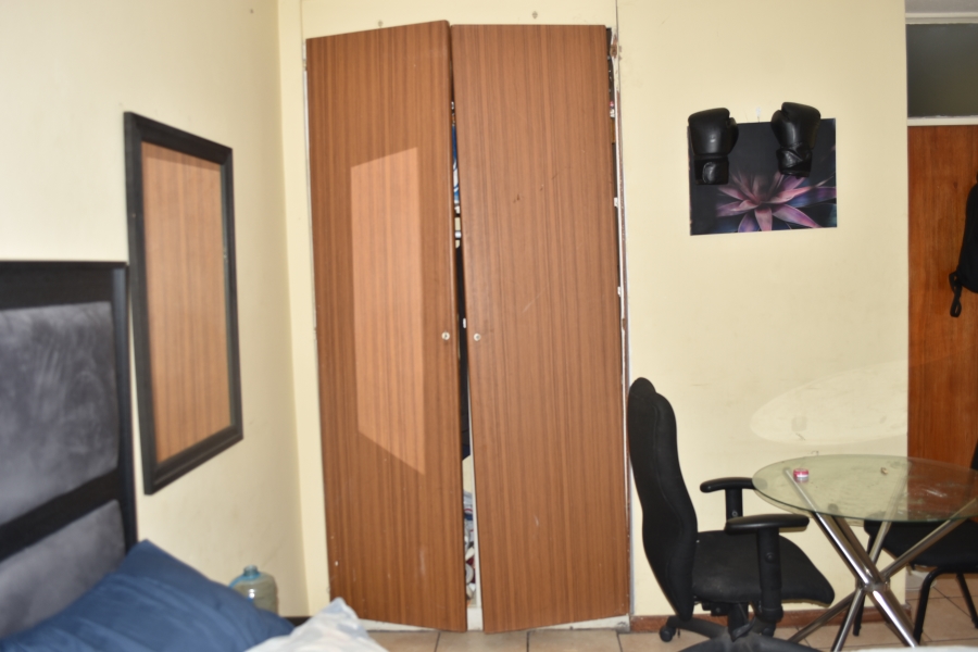 2 Bedroom Property for Sale in Pretoria Central Gauteng