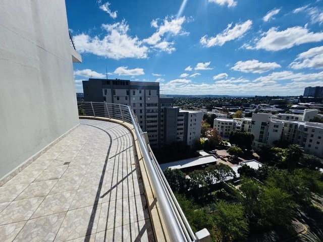 3 Bedroom Property for Sale in Sandhurst Gauteng