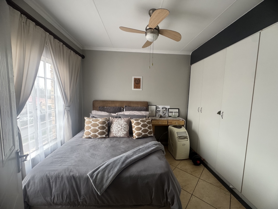 To Let 3 Bedroom Property for Rent in Albemarle Gauteng
