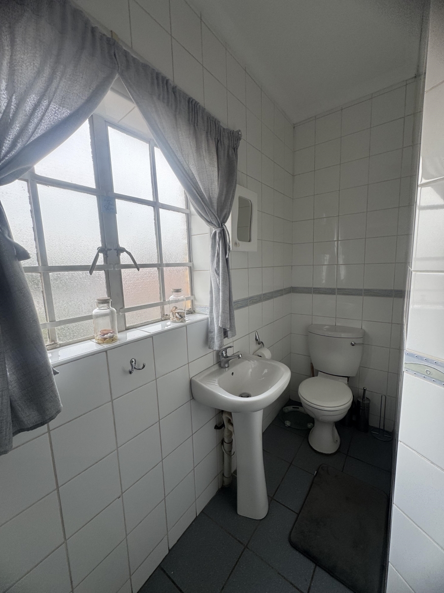 To Let 3 Bedroom Property for Rent in Albemarle Gauteng