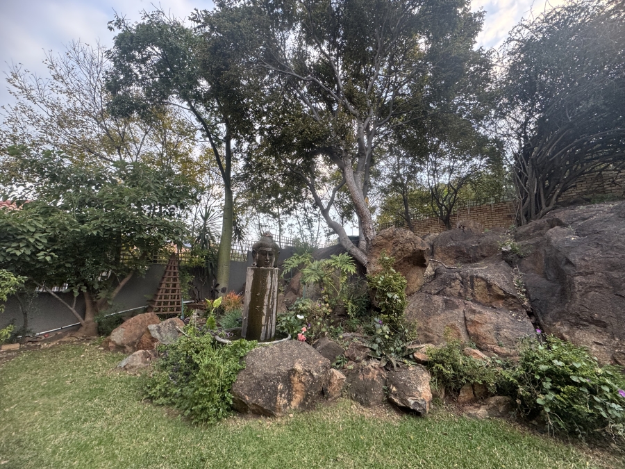 To Let 3 Bedroom Property for Rent in Albemarle Gauteng