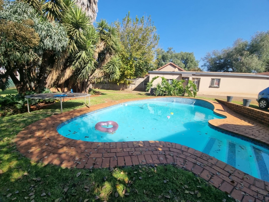 4 Bedroom Property for Sale in Albemarle Gauteng