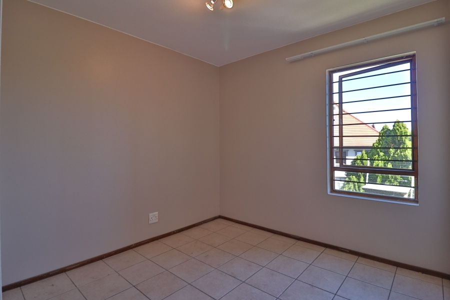 2 Bedroom Property for Sale in Bryanston Gauteng