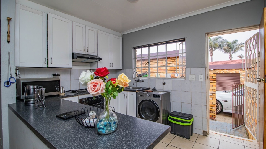 2 Bedroom Property for Sale in Croydon Gauteng