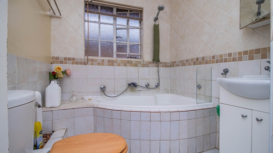 2 Bedroom Property for Sale in Croydon Gauteng