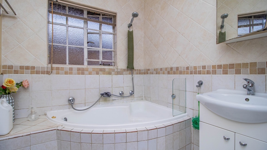 2 Bedroom Property for Sale in Croydon Gauteng