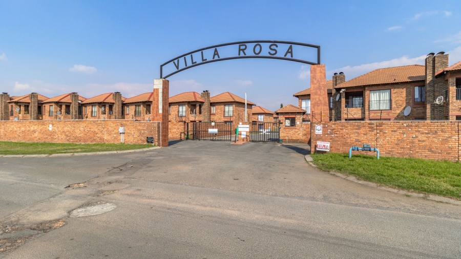 3 Bedroom Property for Sale in Edleen Gauteng
