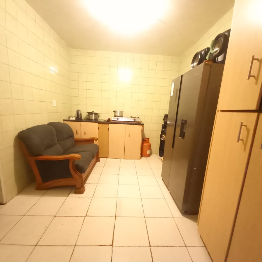 7 Bedroom Property for Sale in Actonville Gauteng