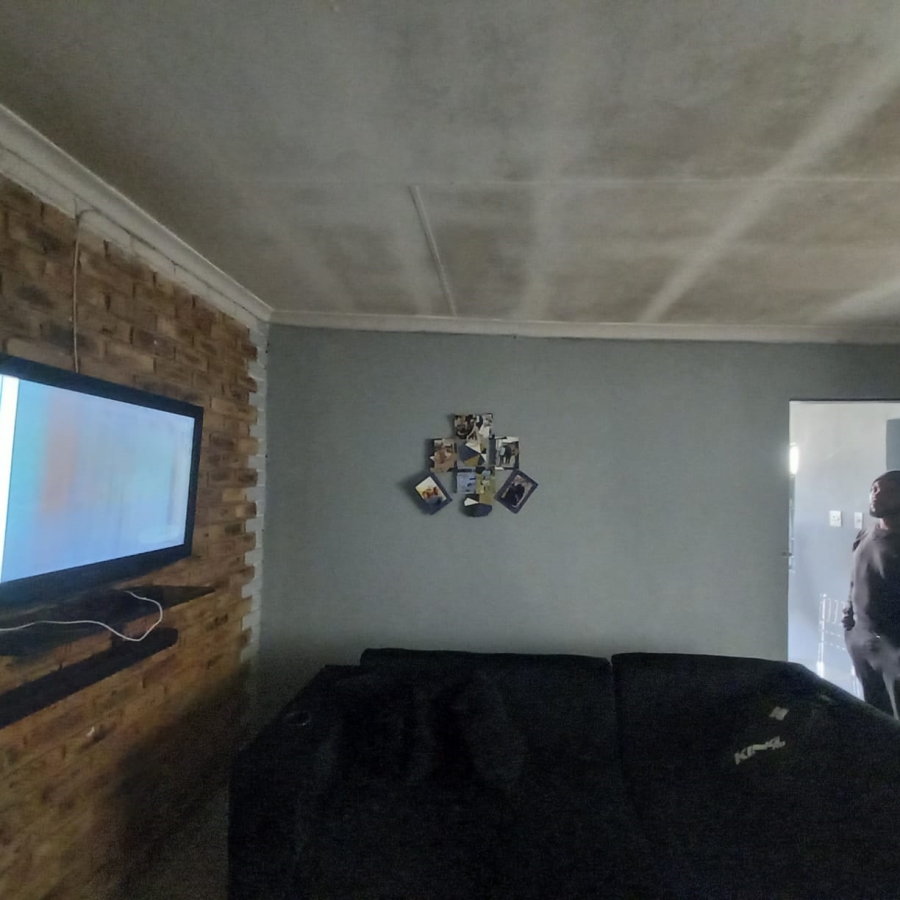 7 Bedroom Property for Sale in Actonville Gauteng