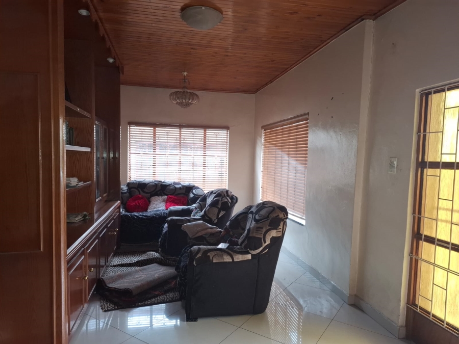 7 Bedroom Property for Sale in Actonville Gauteng