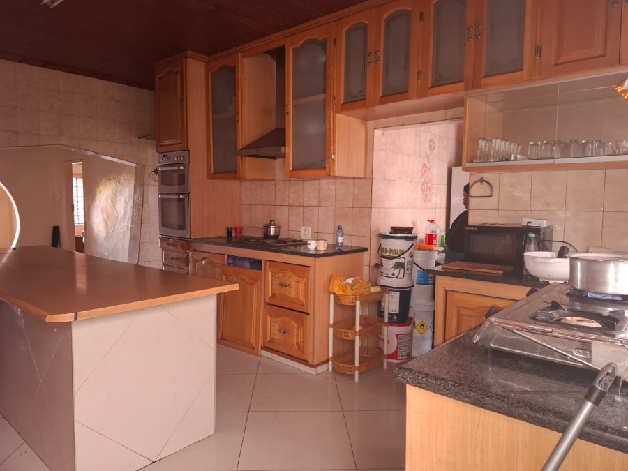 7 Bedroom Property for Sale in Actonville Gauteng