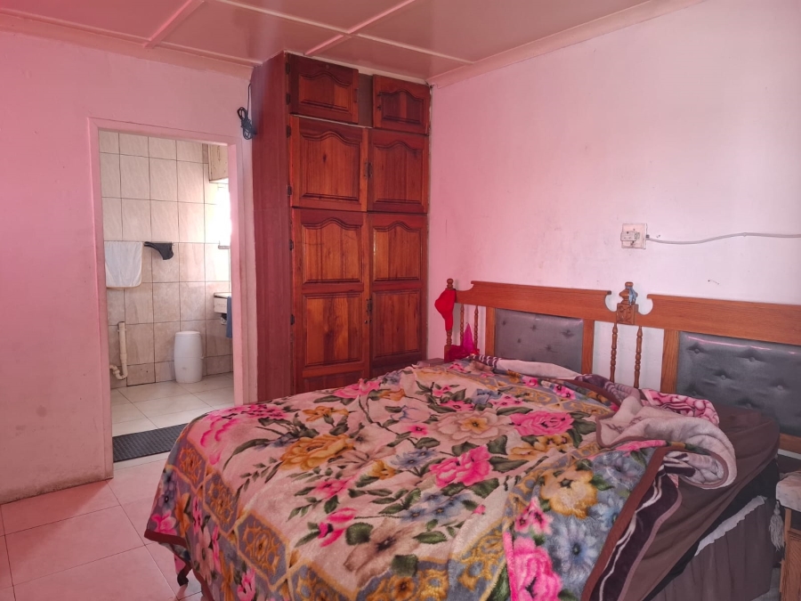 7 Bedroom Property for Sale in Actonville Gauteng