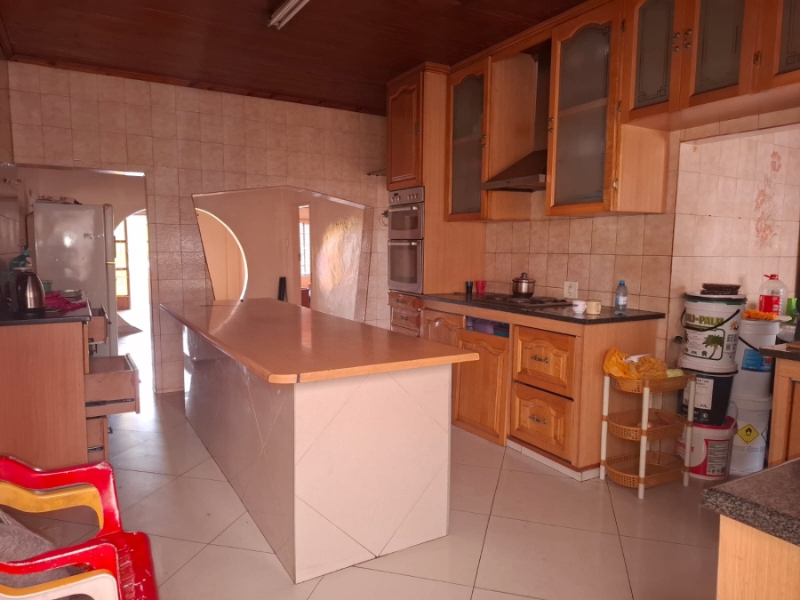 7 Bedroom Property for Sale in Actonville Gauteng