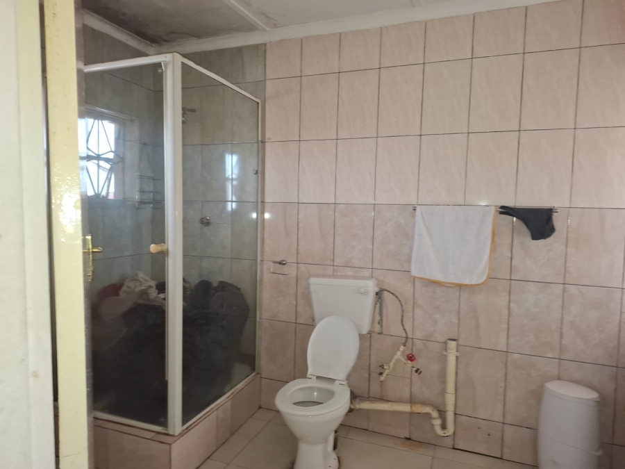 7 Bedroom Property for Sale in Actonville Gauteng