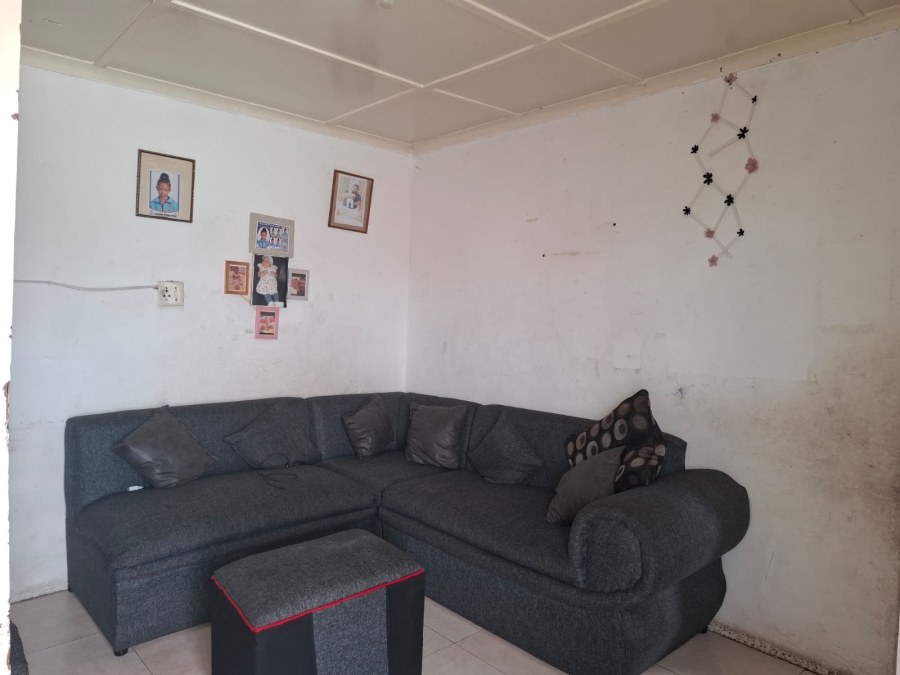 7 Bedroom Property for Sale in Actonville Gauteng