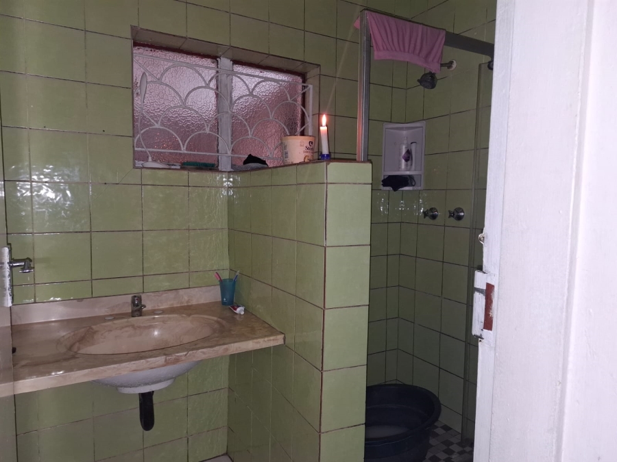 7 Bedroom Property for Sale in Actonville Gauteng