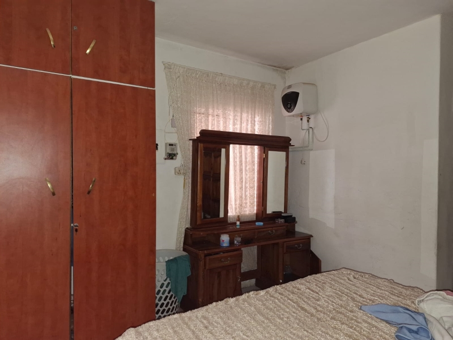 7 Bedroom Property for Sale in Actonville Gauteng
