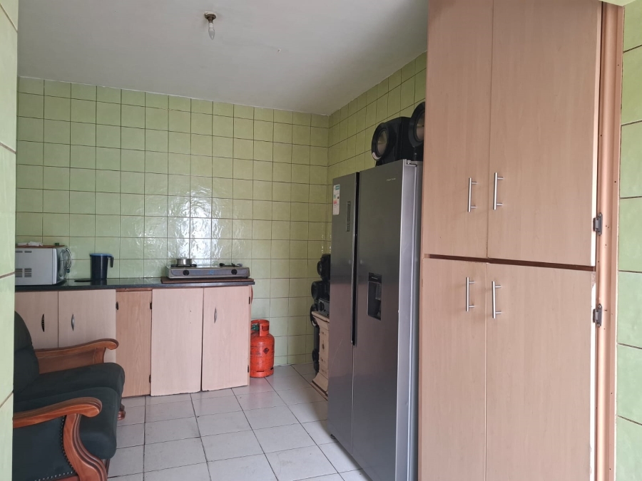 7 Bedroom Property for Sale in Actonville Gauteng