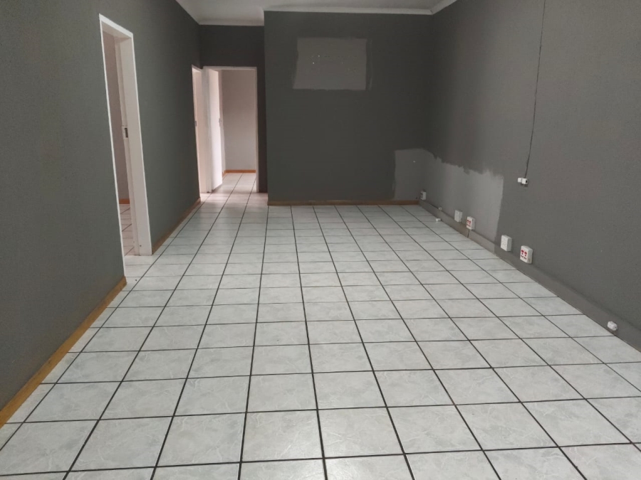 To Let Commercial Property for Rent in Sunward Park Gauteng
