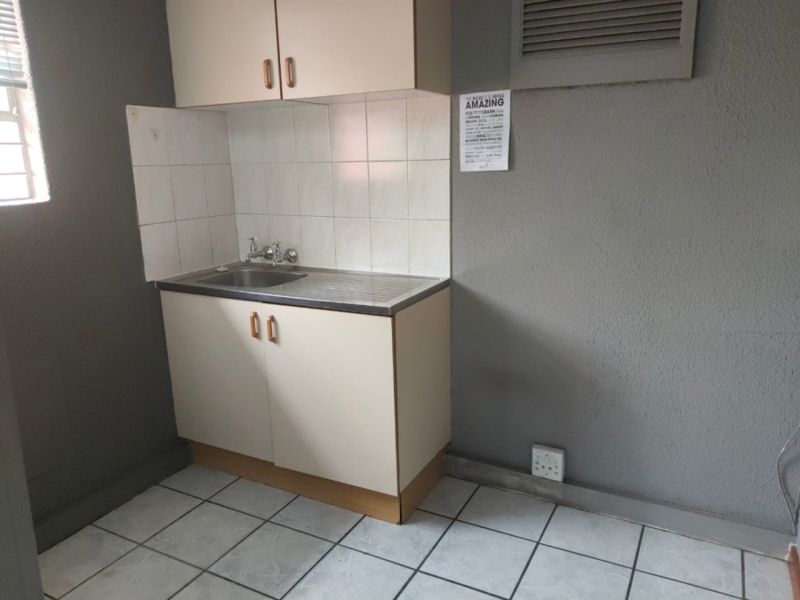 To Let Commercial Property for Rent in Sunward Park Gauteng