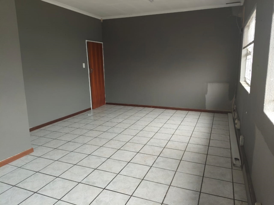 To Let Commercial Property for Rent in Sunward Park Gauteng