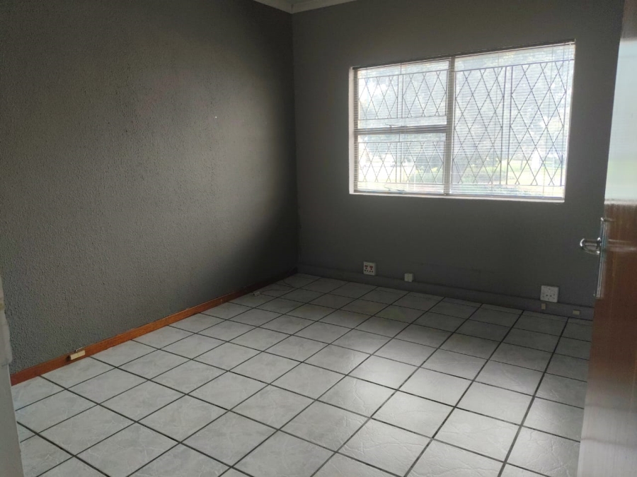 To Let Commercial Property for Rent in Sunward Park Gauteng