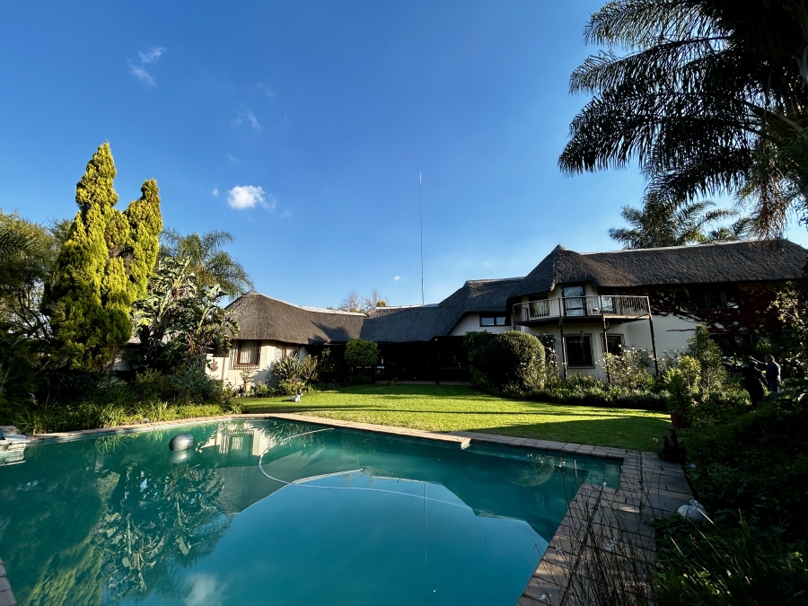 9 Bedroom Property for Sale in Mnandi Gauteng