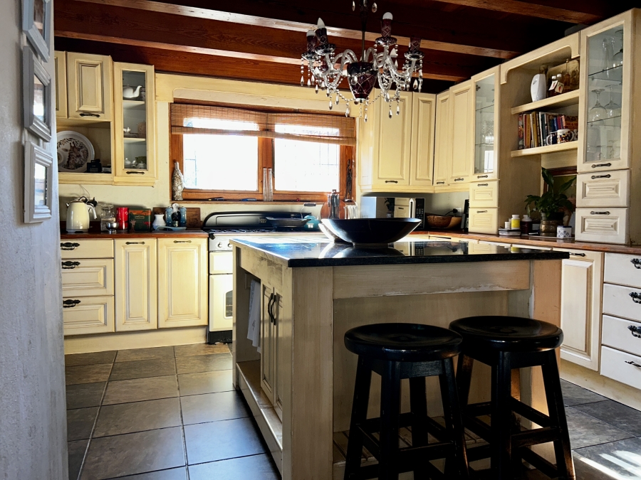 9 Bedroom Property for Sale in Mnandi Gauteng