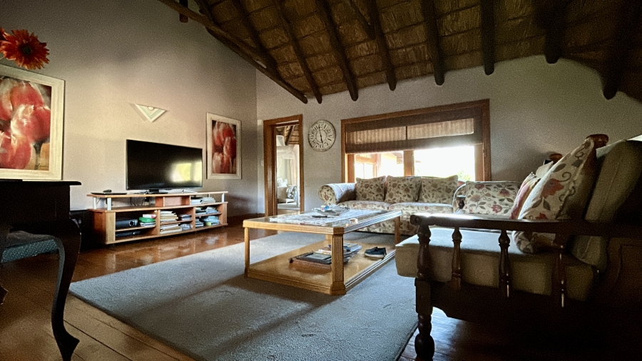 9 Bedroom Property for Sale in Mnandi Gauteng