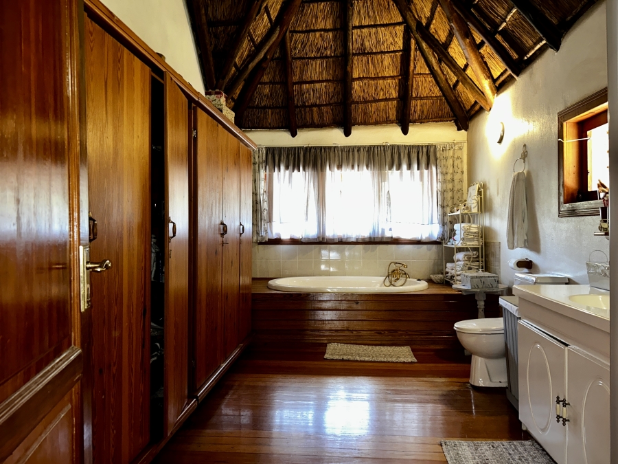9 Bedroom Property for Sale in Mnandi Gauteng